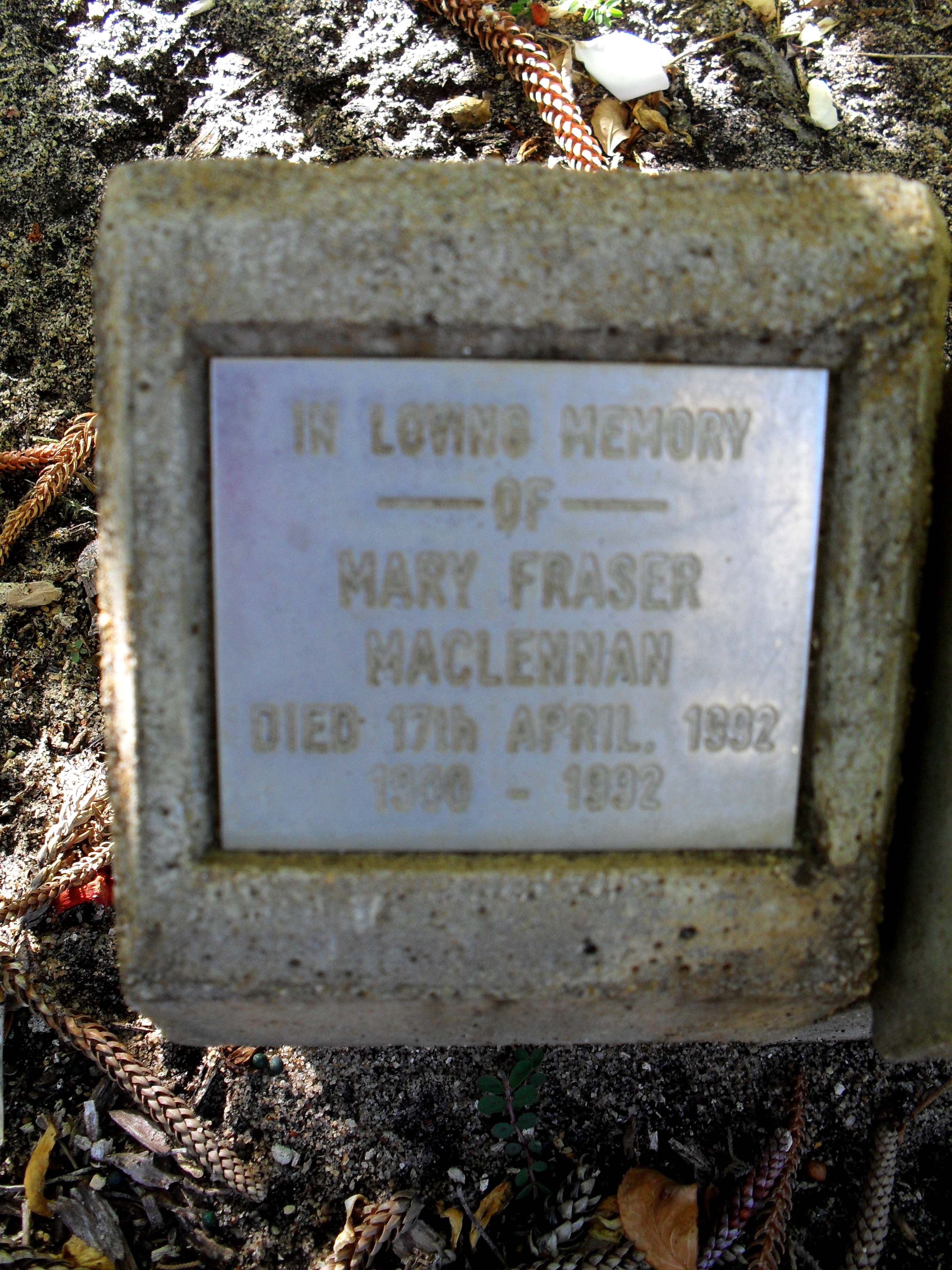 Photo of headstones/Mary Fraser MacLennan d1992 hdstn Karrakatta